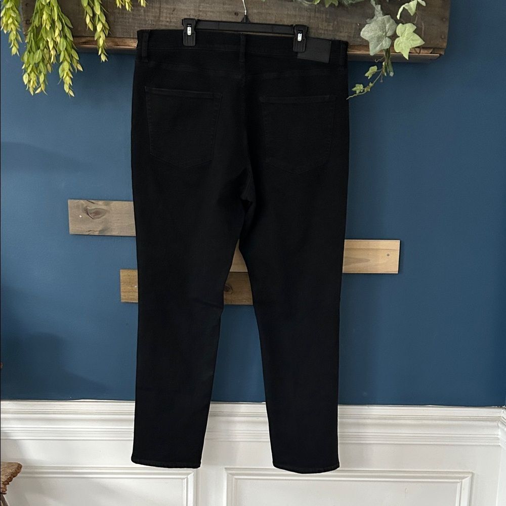 Lucky Brand 410 Athletic Straight Black Jeans 38/32. EOC - Picture 2 of 10